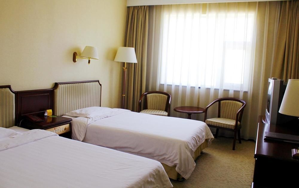 Zhonggong Plaza Hotel 4*